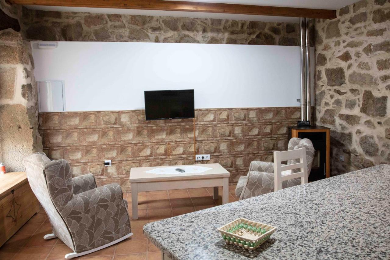 El Capricho 2 Appartement Villamiel Buitenkant foto